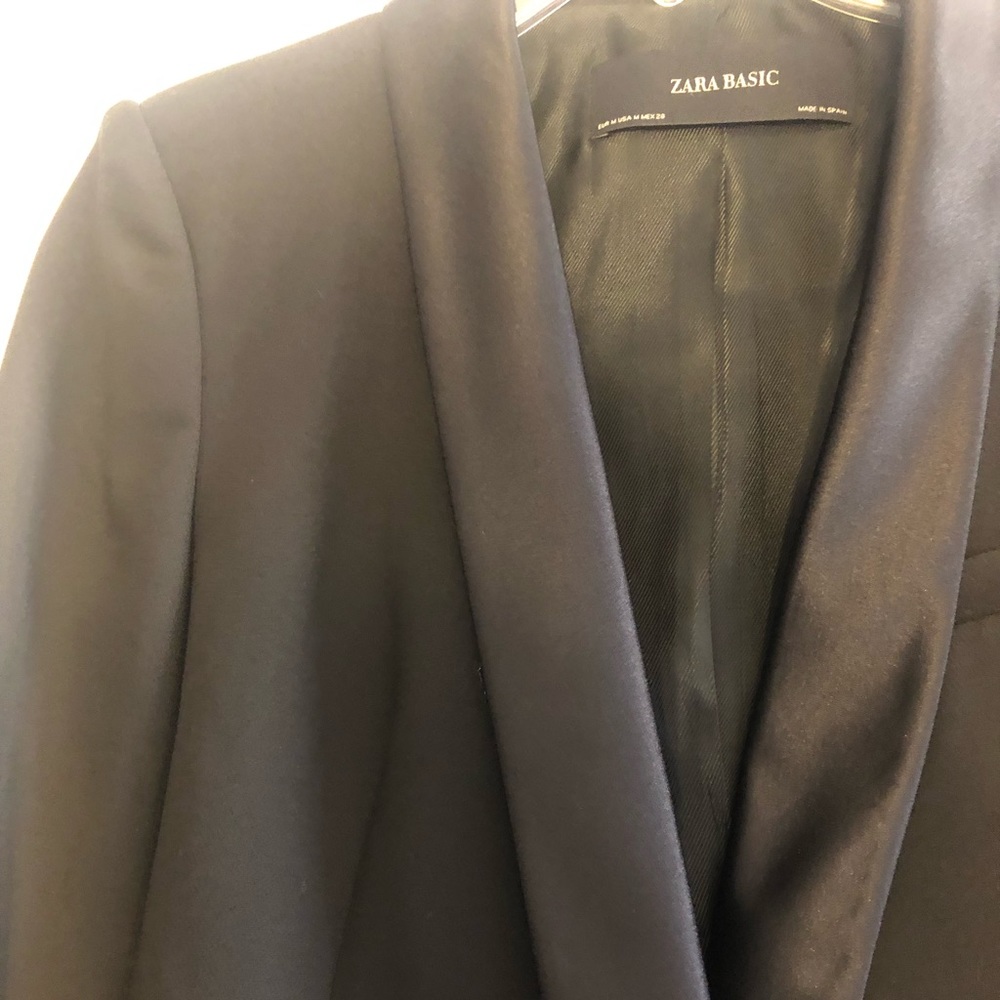 Black Zara Basic blazer